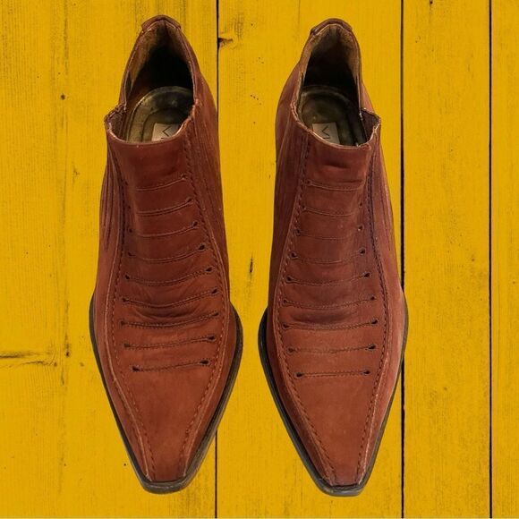 Vintage 90s Via Spiga suede wooden heel pointed toe shoes western style - Picture 4 of 13